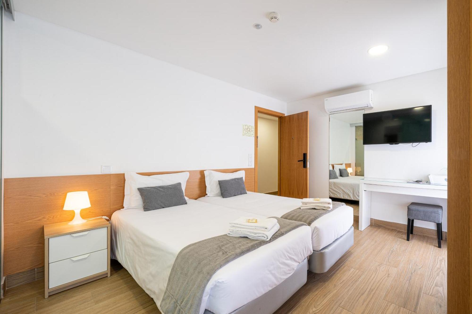 Central Suites 3 São João da Madeira Exterior foto